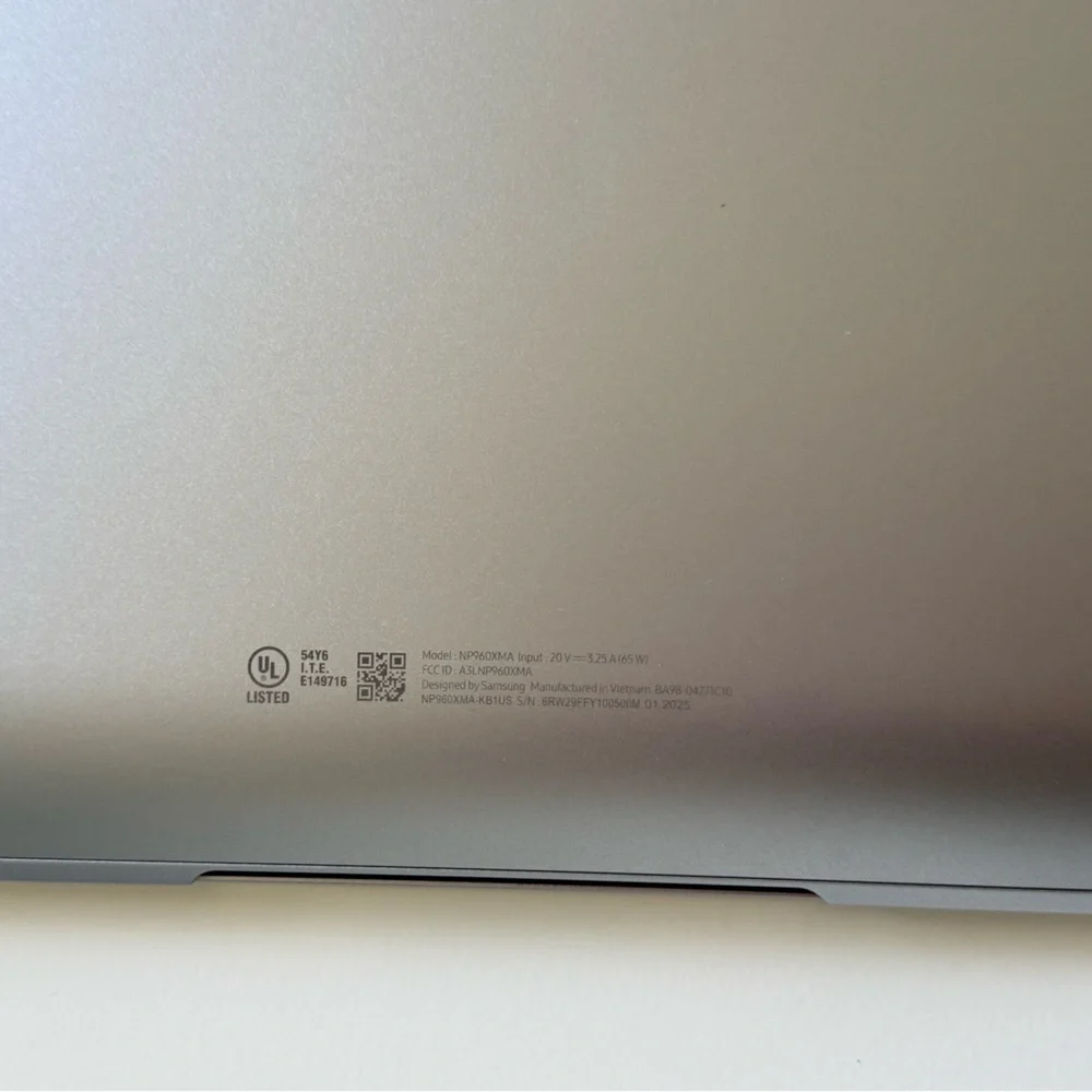 Samsung Galaxy Book 4 Edge 16”